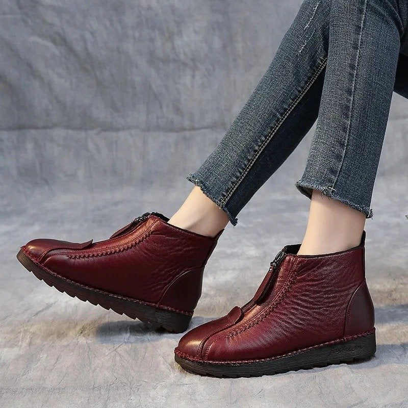 Bottines antidérapantes en simili cuir  : élégance et sécurité au quotidien